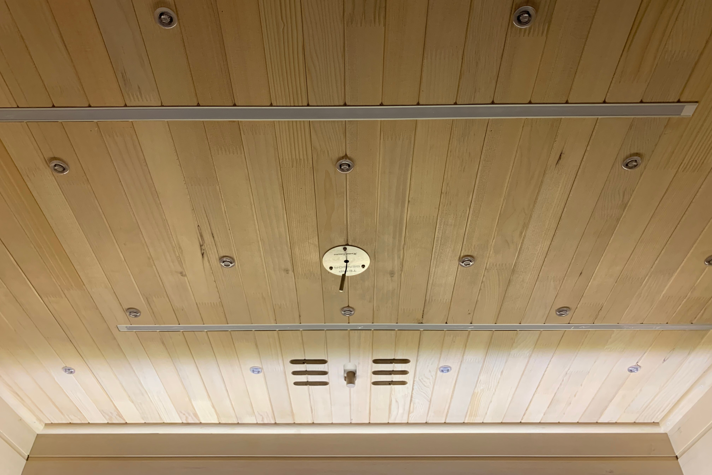 Blisspod | Bergen | Full Spectrum + Red Light Therapy | Deluxe Sauna | Low EMF | Extra-Large Red-Light Therapy Penal | Infrared & Red Glass Heaters & Chromotherapy | 2 Person