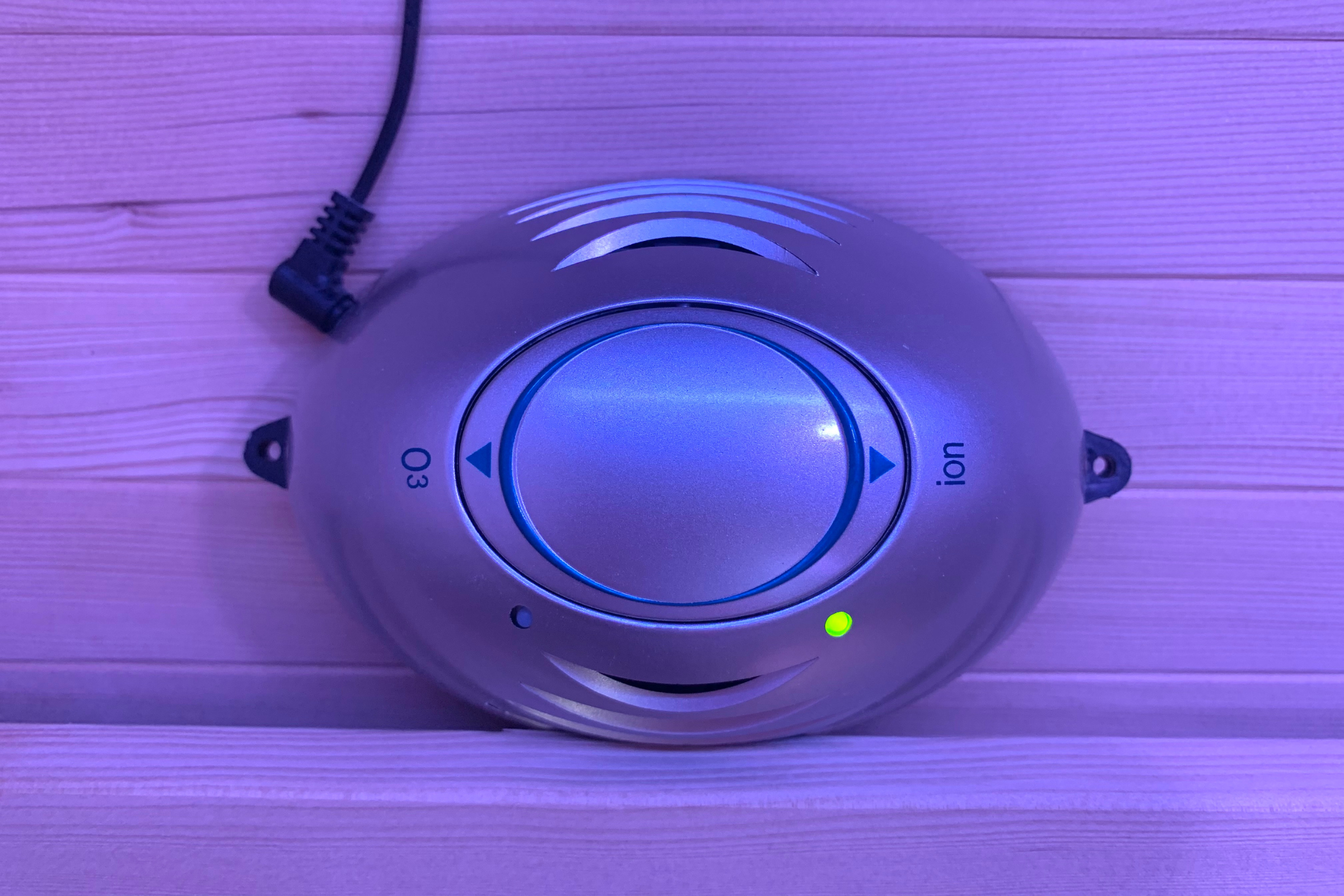 Blisspod | Helsinki | Full Spectrum + Red Light Therapy | Deluxe Sauna | Low EMF | Extra-Large Red-Light Therapy Penal | Infrared Red Glass Heaters & Chromotherapy | 2 Person