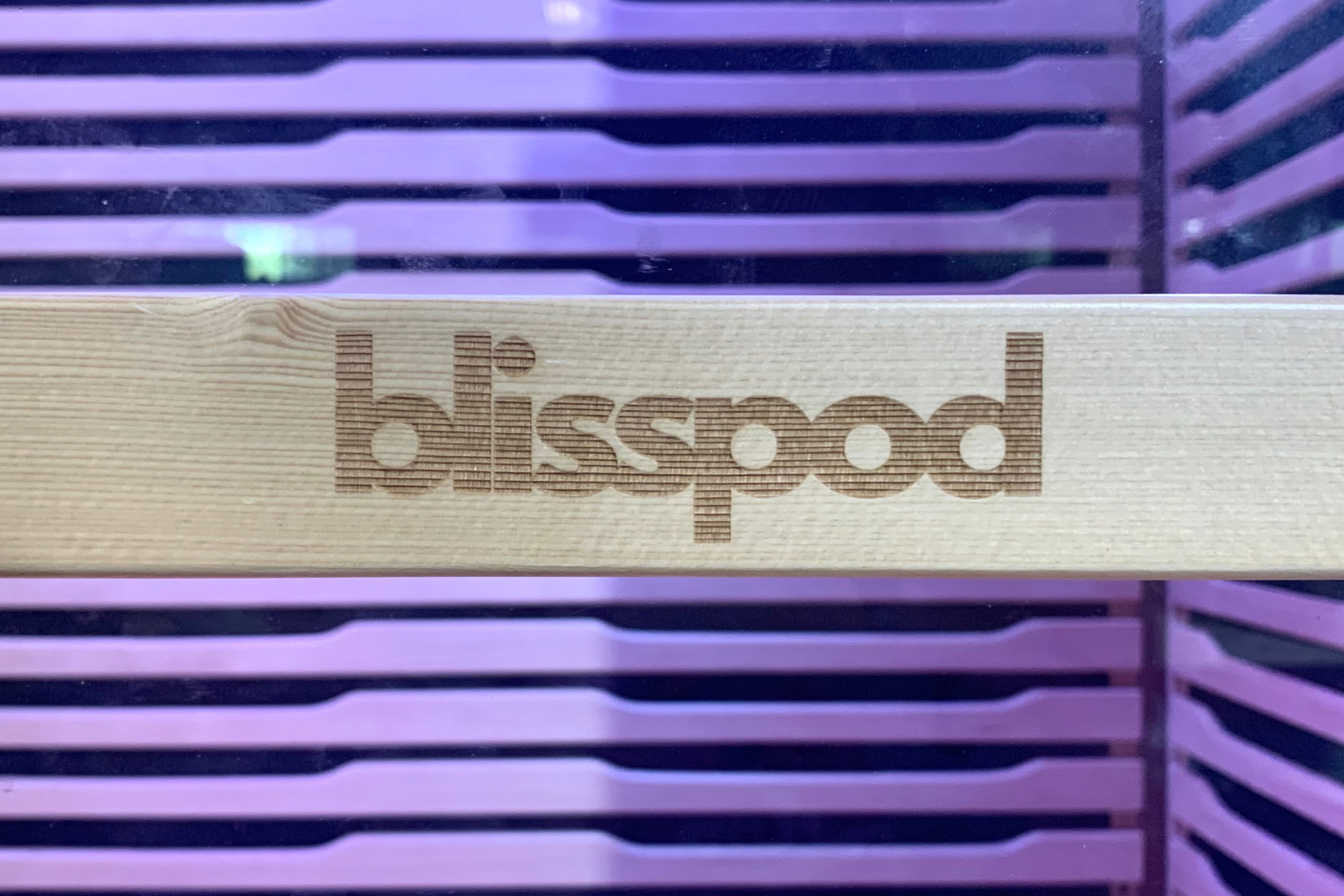 Blisspod | Helsinki | Full Spectrum + Red Light Therapy | Deluxe Sauna | Low EMF | Extra-Large Red-Light Therapy Penal | Infrared Red Glass Heaters & Chromotherapy | 2 Person