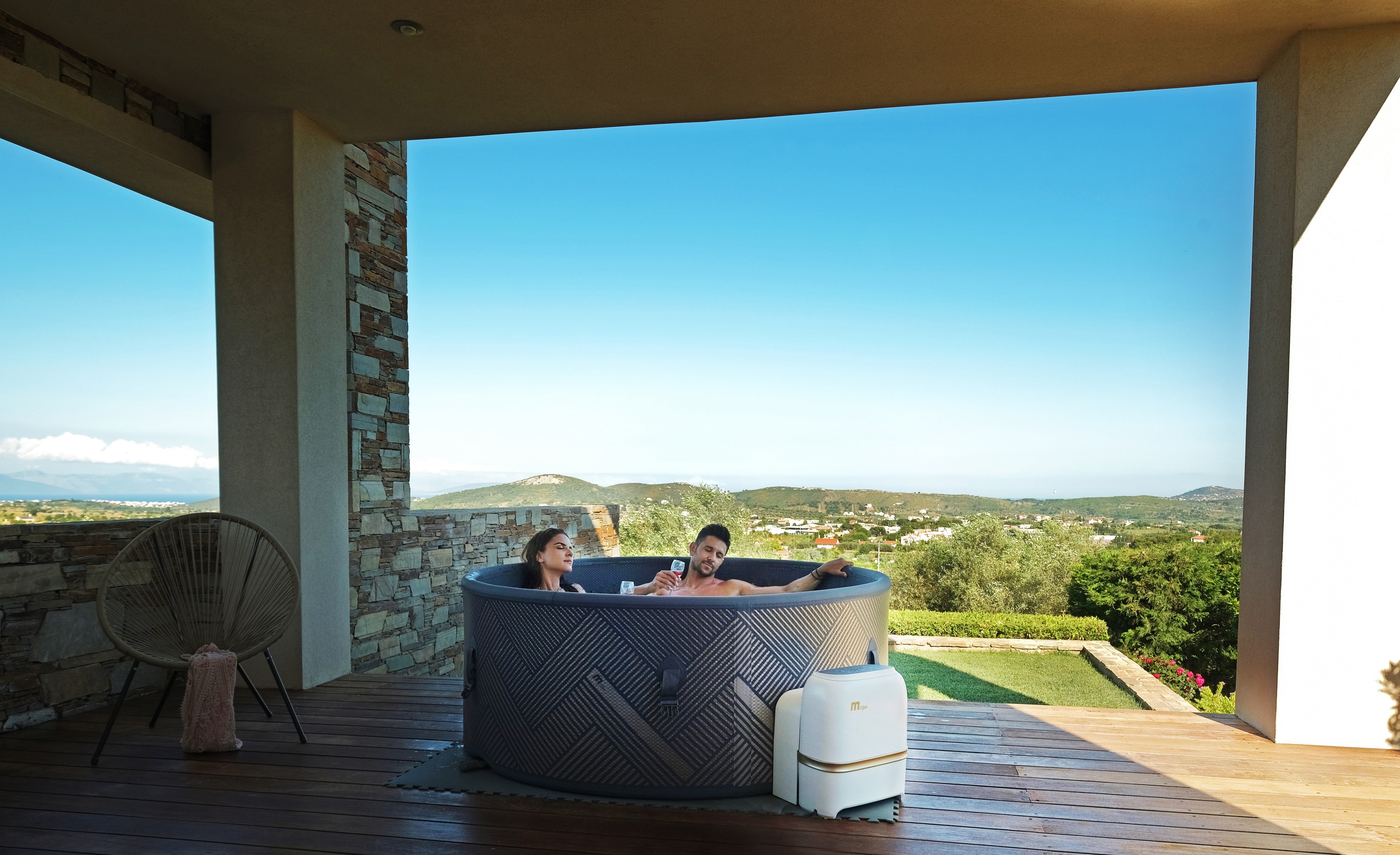 MSPA | MONO | Verto Series | Rigid Hot Tub & Spa | Upto 6 Person